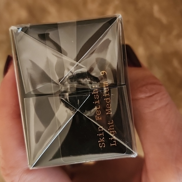 Light Med. 9 Skin Fetish Sublime Perfection Foundation Hurry Sold Out Everywhere - Picture 9 of 9